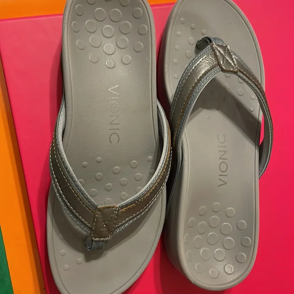 Vionic platform sandal - Picture 3 of 5